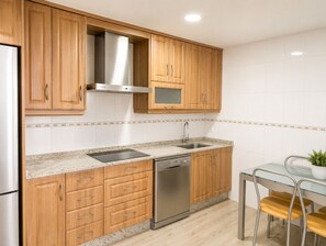 Private kitchen - Casa Chispitas - Exclusive 3 bedrooms entire house in Caravaca old town (Caravaca de la Cruz)