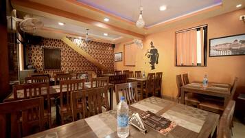 Superior Room | Dining