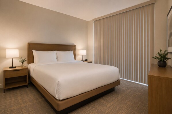 Iron/ironing board, free WiFi - Arcfield Hotel (Toronto)