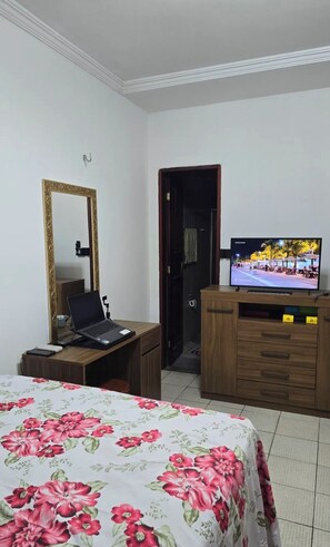 1 bedroom, WiFi, bed sheets - The Comfort of the Gchatlos Family (Fortaleza)