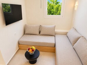 TV - Fragkios Archontiko, 12 min to beach 2BD 4PL 1BA (Champatha)