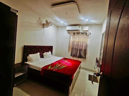 Maa Vindhyavasini Guest House