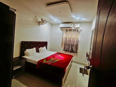 Maa Vindhyavasini Guest House