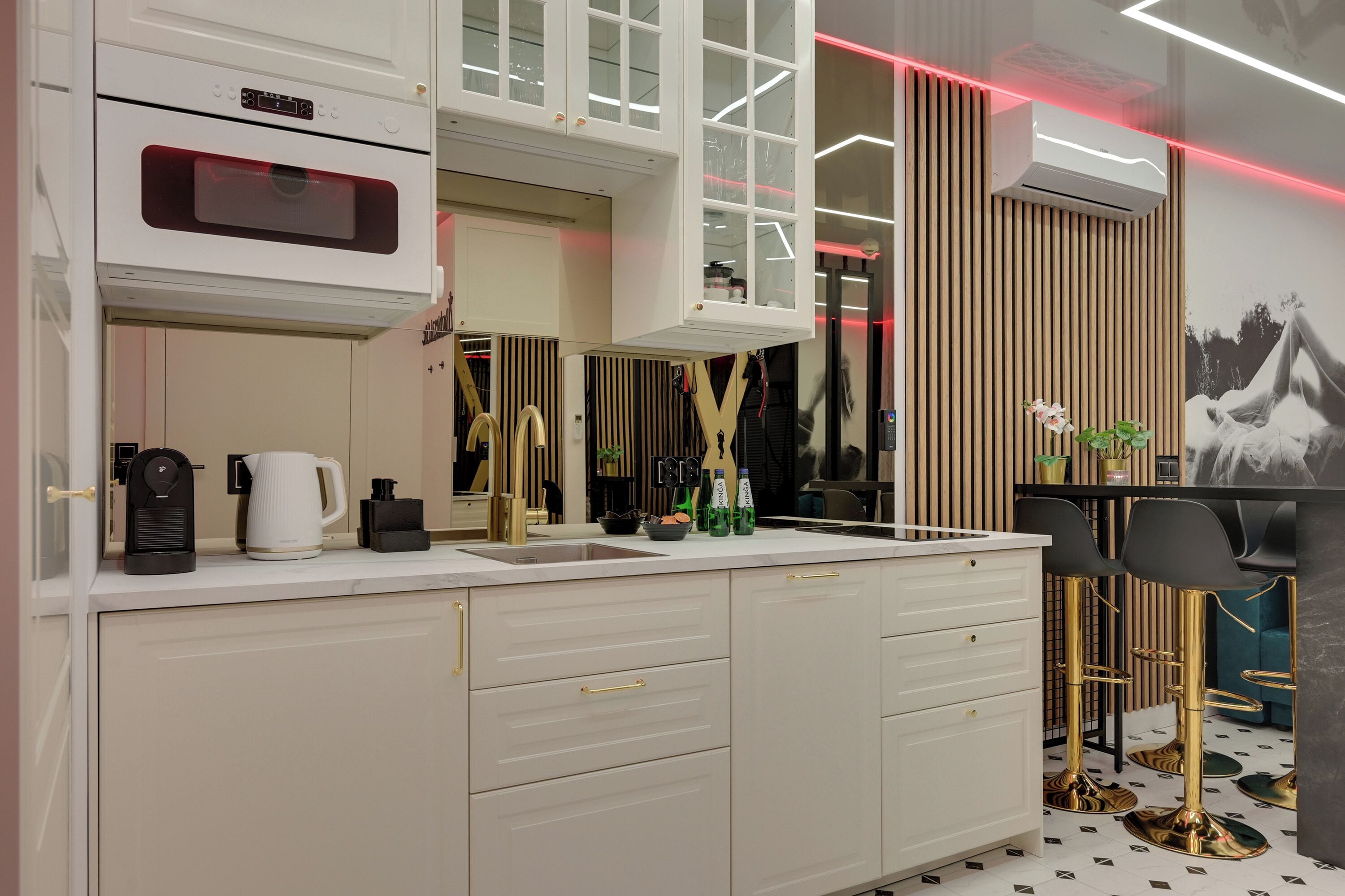 Studio Confort, balcon | Cuisine privée
