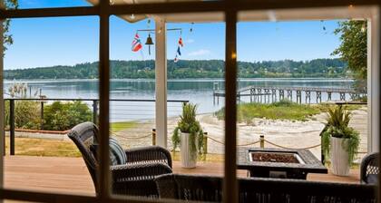 Poulsbo Tide Retreat-Incredible Beach w/ Kayaks