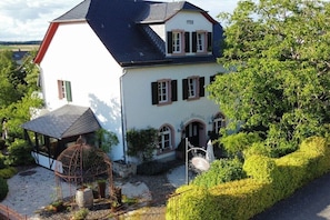 Exterior - Old blacksmith shop “Hännes Eifelliebe” (Bad-Bertrich)