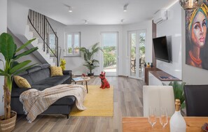 TV - Beautiful apartment in Porec with WiFi (Porec)