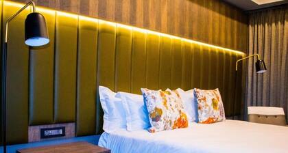 MGB Hotel at 2Ten