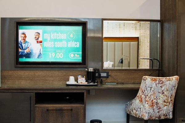 Superior Suite, City View | In-room safe, iron/ironing board