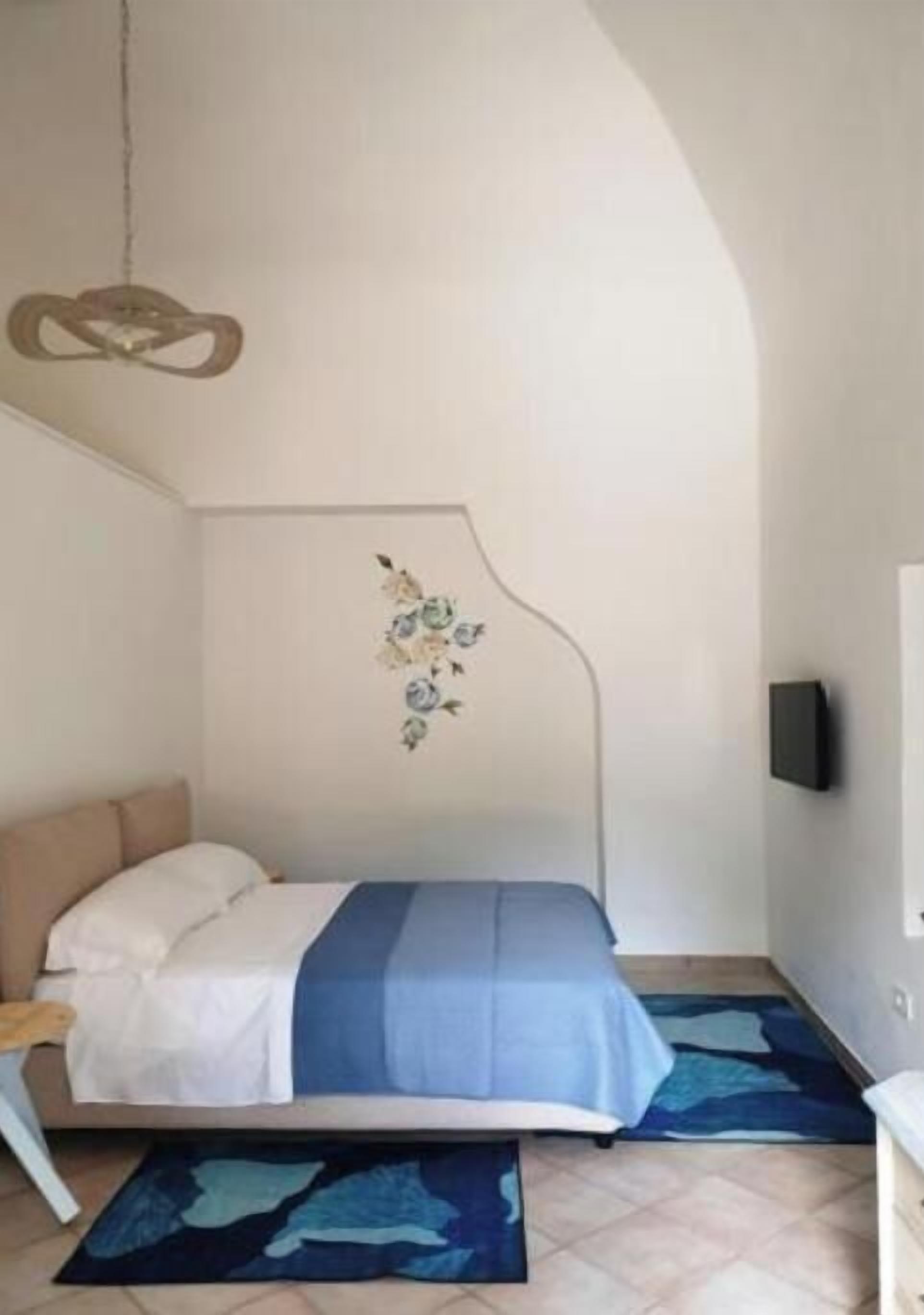 1 chambre, fer et planche à repasser, Wi-Fi, literie fournie