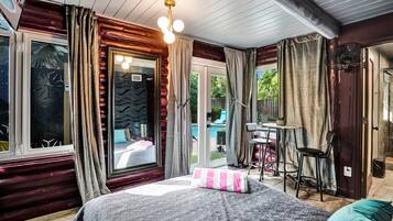 1 bedroom, WiFi, bed sheets