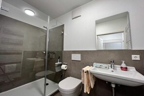 Bathroom - Holiday apartment with 1 bedroom (Überlingen)