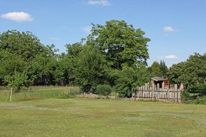 Property grounds - At the councilors' triangle (Eimke)