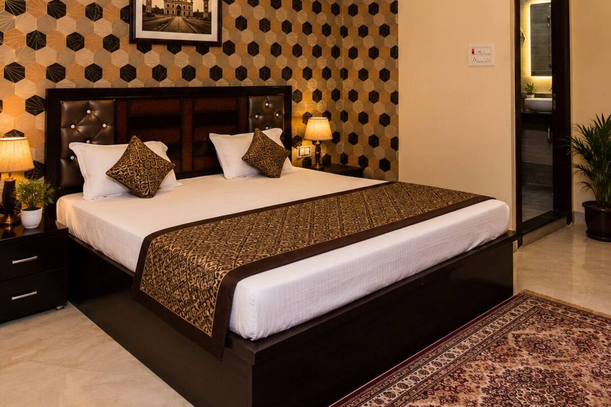 Deluxe Room, City View