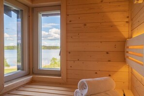 Interior - Panoramic view + private lake-view sauna (Bad Endorf)