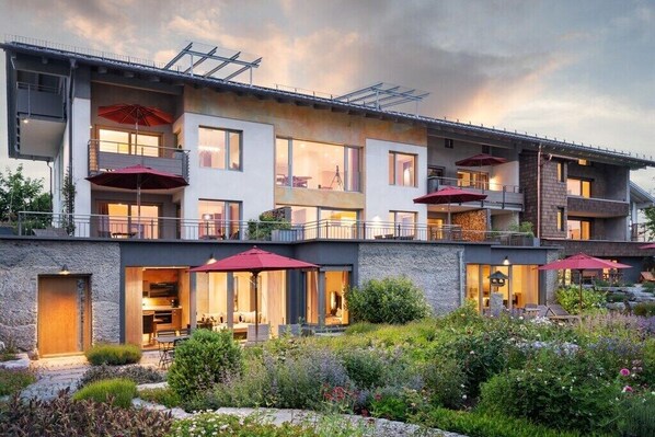 Exterior - Panoramic view + private lake-view sauna (Bad Endorf)