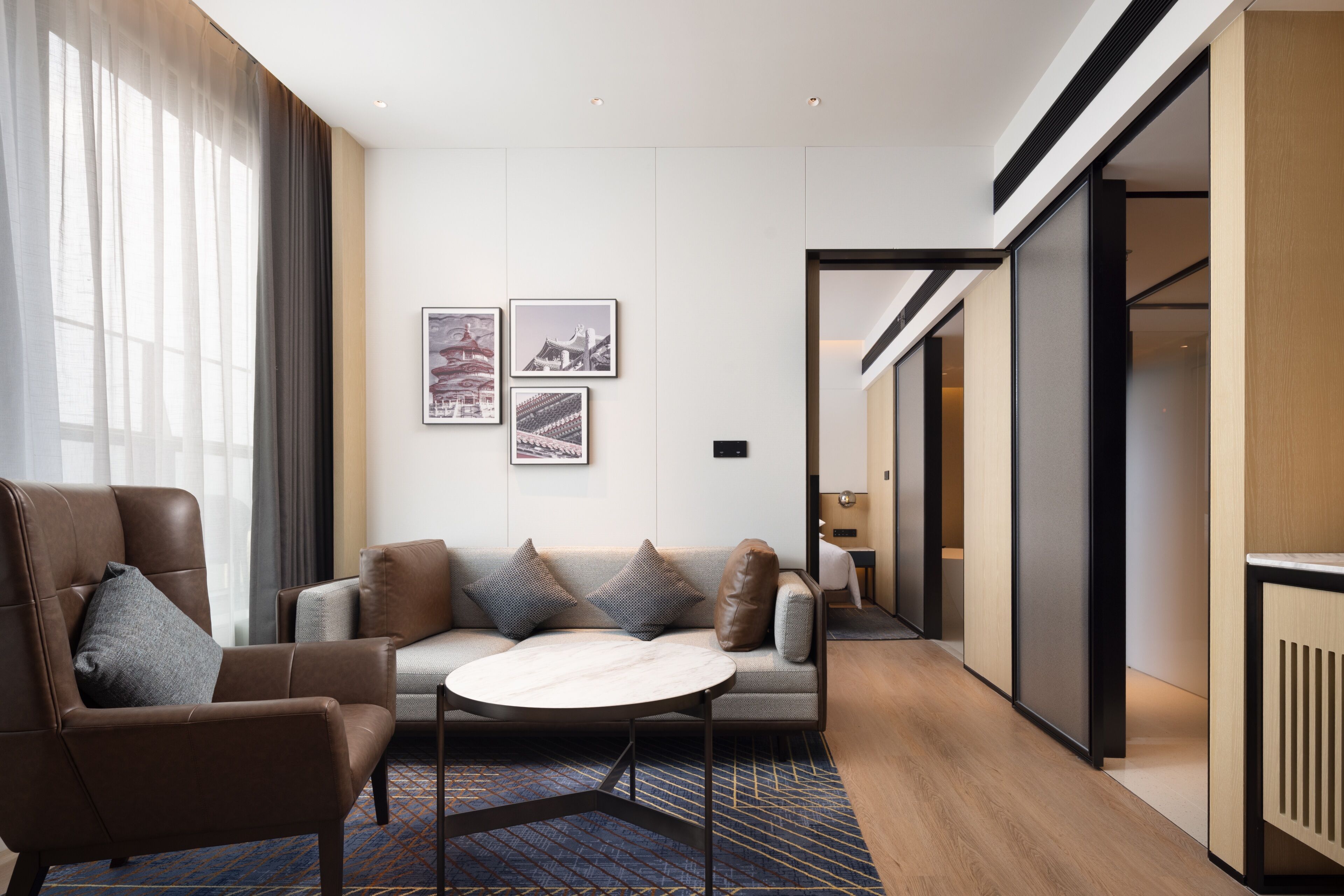 Premier Suite, 1 King Bed, City View