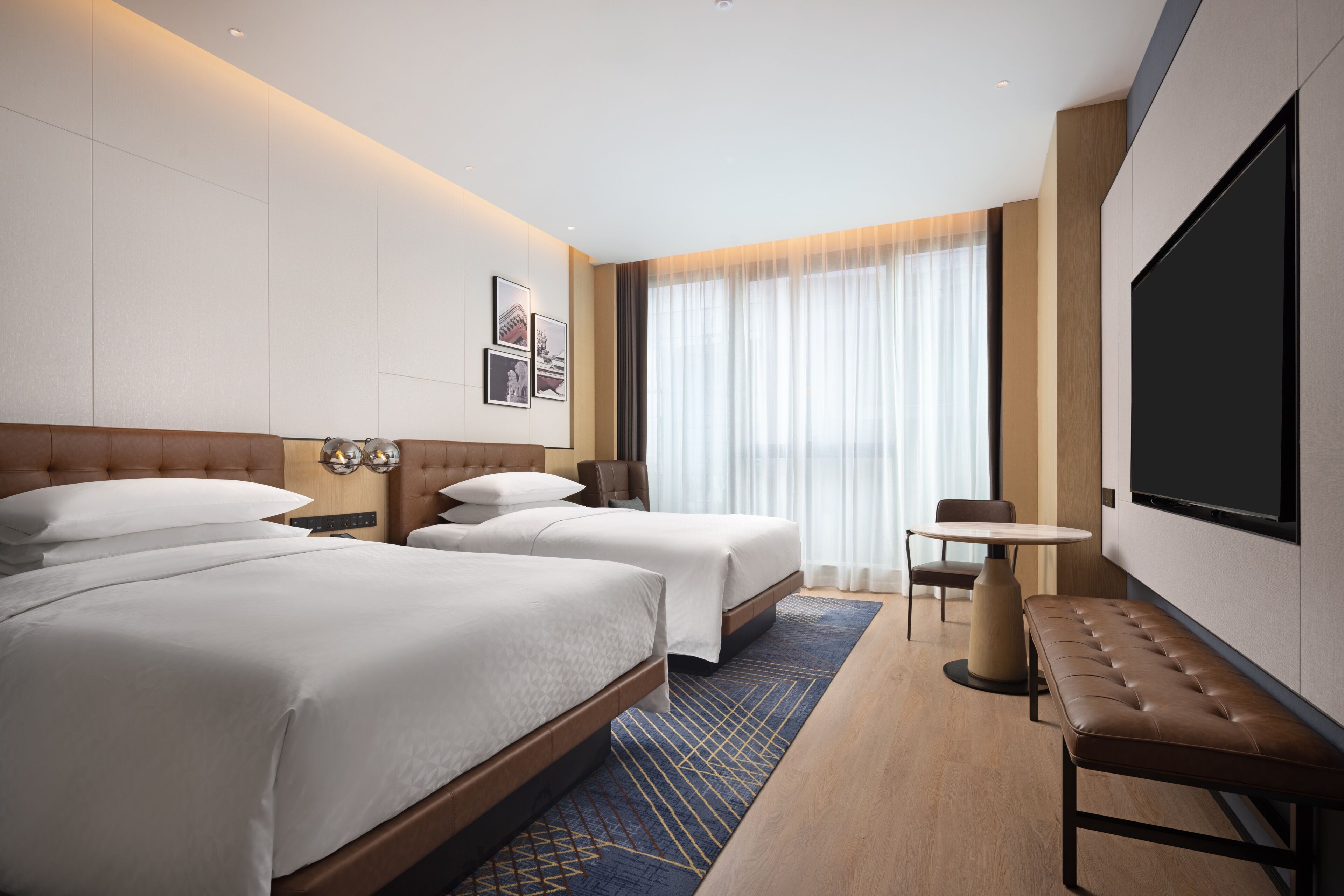 Room, 2 Double Beds, City View