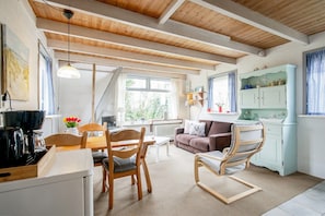 Smart TV - Pet-friendly home in Callanstoog near beach (Callantsoog)