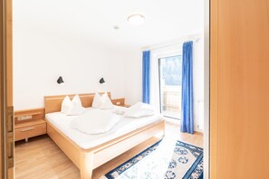 Bedroom - Apartment with Whirlpool Bathtub in St. Anton (St. Anton am Arlberg)