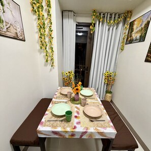 Dining - S Residences Tower 1BR by Easy Properties (Pasay City)