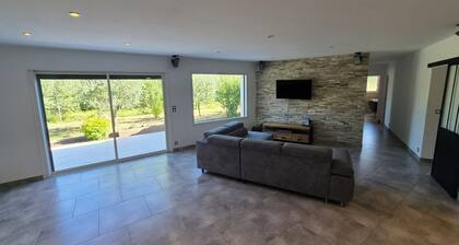 160 m² Villa - 4 Bedrooms with Private Pool