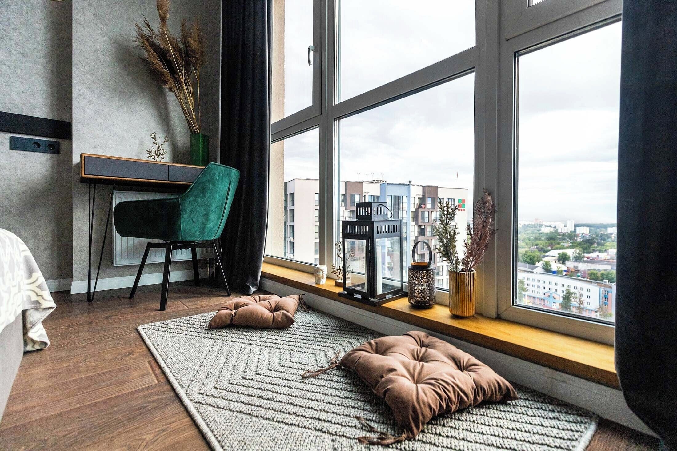 Luxe appartement, balkon, uitzicht op de stad | Hypoallergeen beddengoed, verduisterende gordijnen