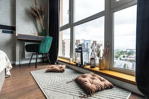 Luxury Apartment, Balcony, City View - Spacious Apartments with Panoramic View (Minsk)