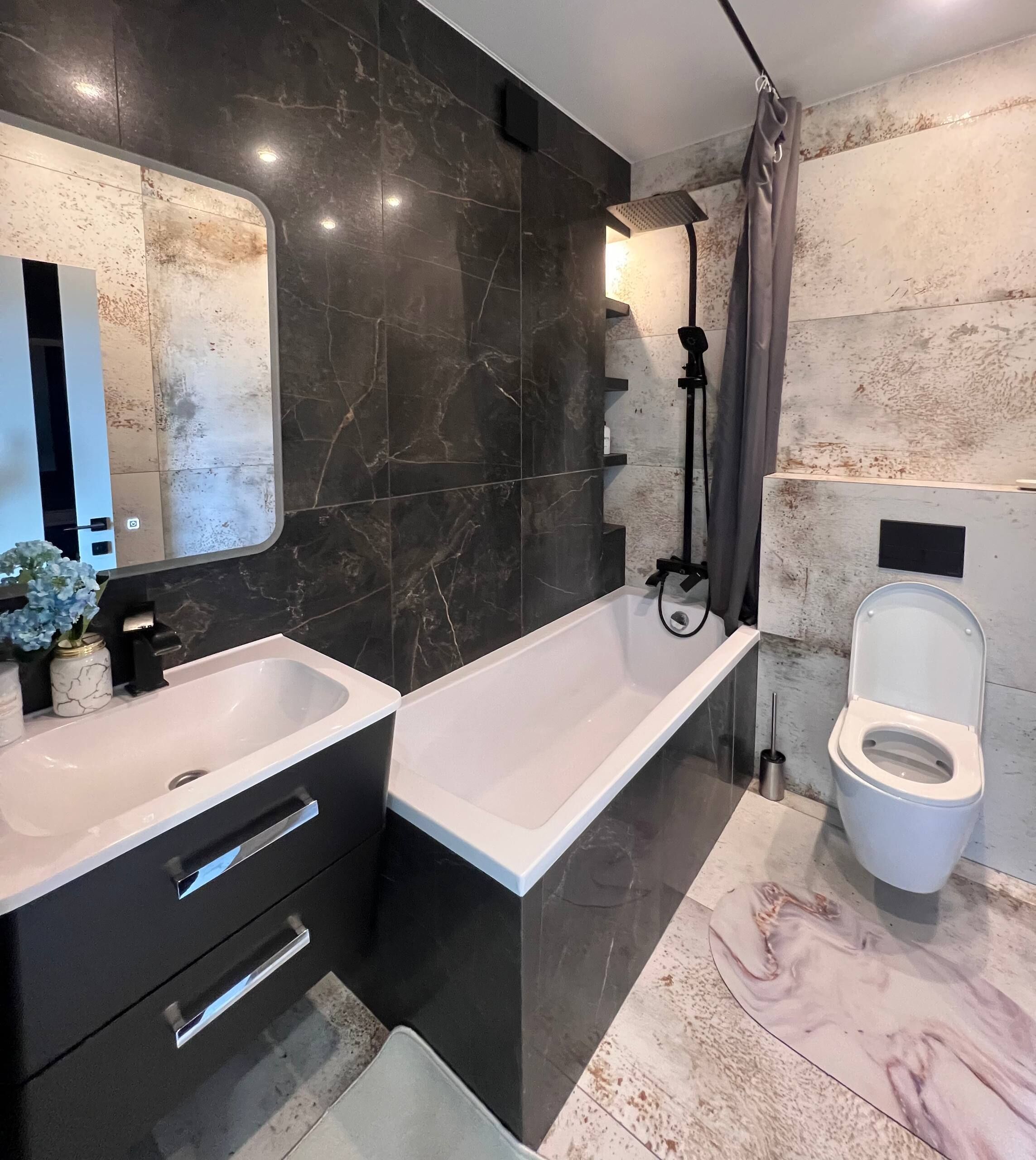 Luxury Apartment, Balcony, City View | Bathroom
