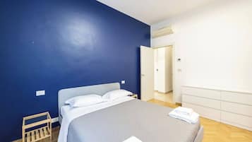 Iron/ironing board, travel crib, WiFi (free), bed sheets