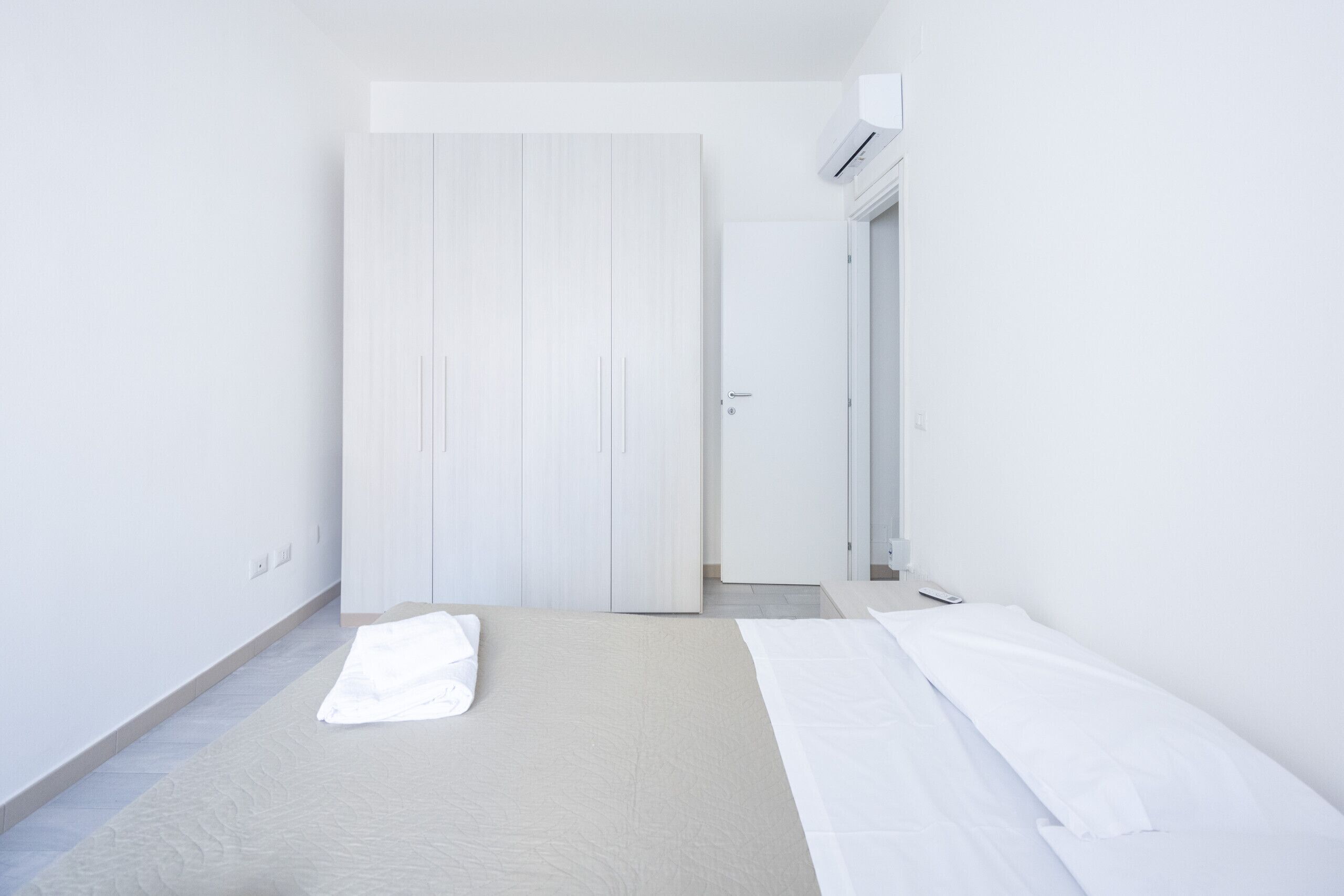 Bügeleisen/Bügelbrett, kostenloses WLAN, Bettwäsche