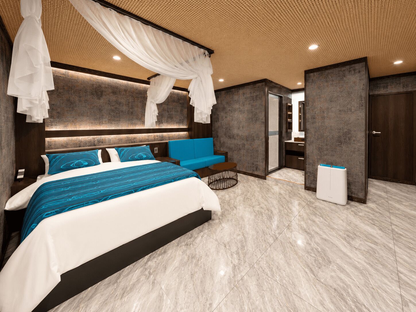 Suite, Smoking | WiFi (free), bed sheets
