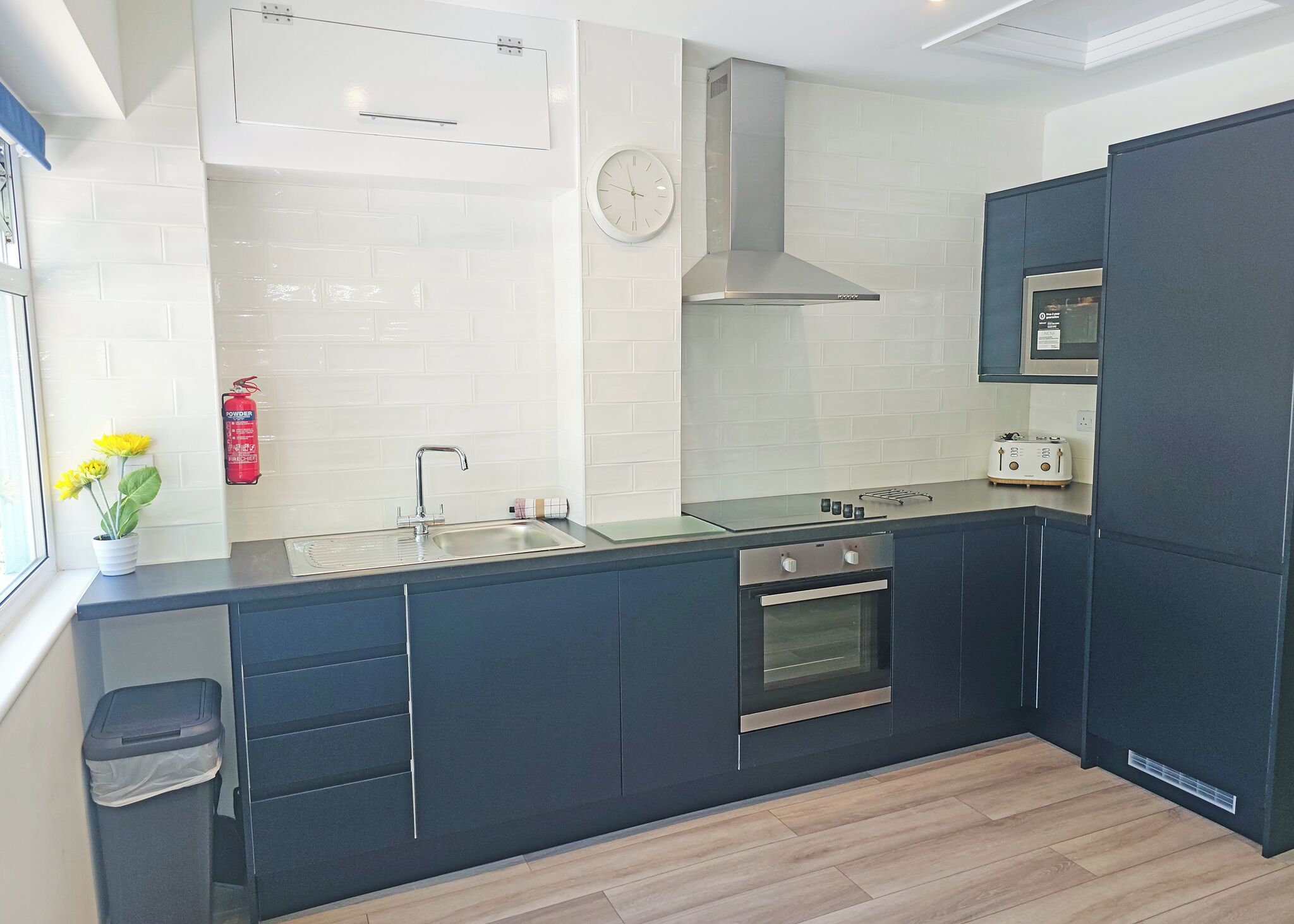 Fridge, oven, stovetop, toaster
