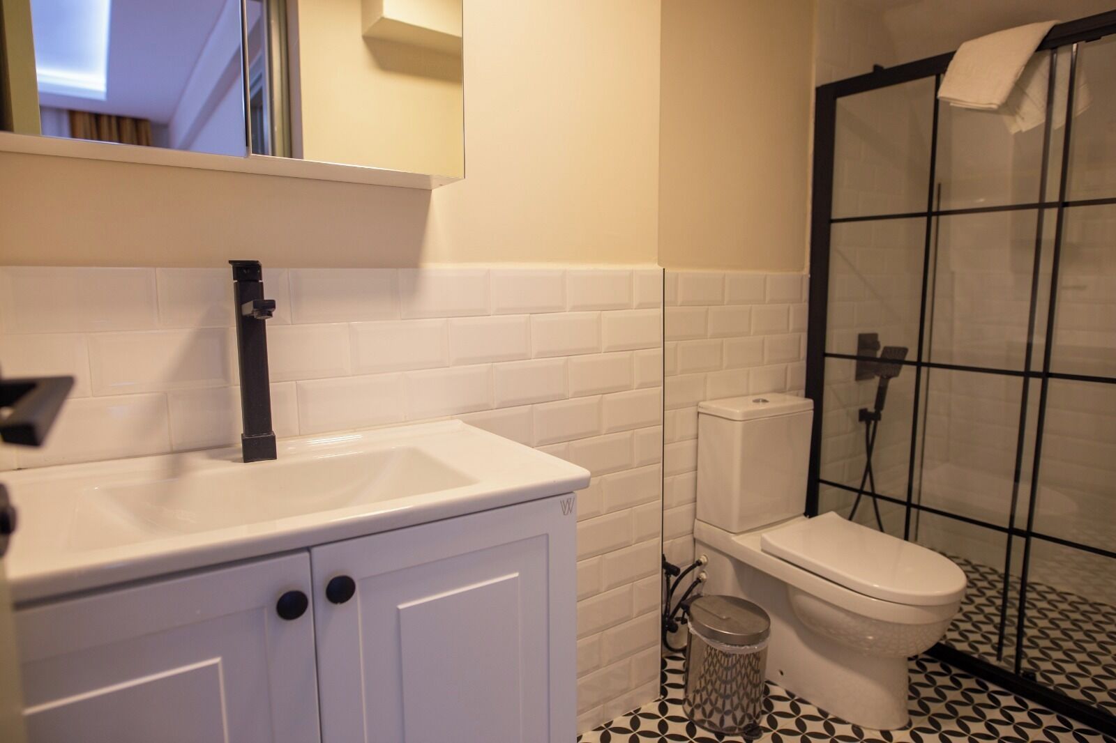 Twin Room | Bathroom
