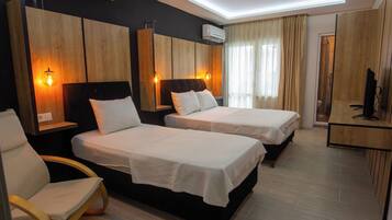 Triple Room, Sea View | Free WiFi