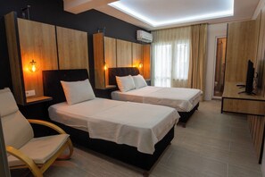 Dreibettzimmer, Meerblick