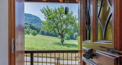 ✨ An authentic Alpine apartment surrounded by nature ✨
