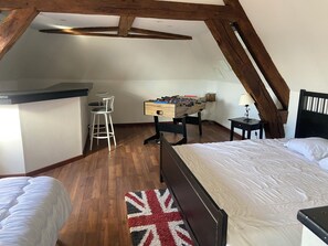 Room - Vrbo Property (Anceaumeville)