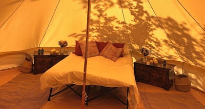 Stunning Bell tent, The cosmic crisp. Set in the Somerset countryside