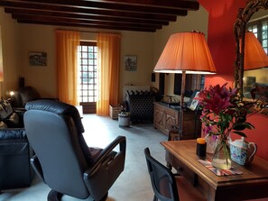Interior - GRAPI Farm with a swim spa for 4 adults and 4 children (CALVI)