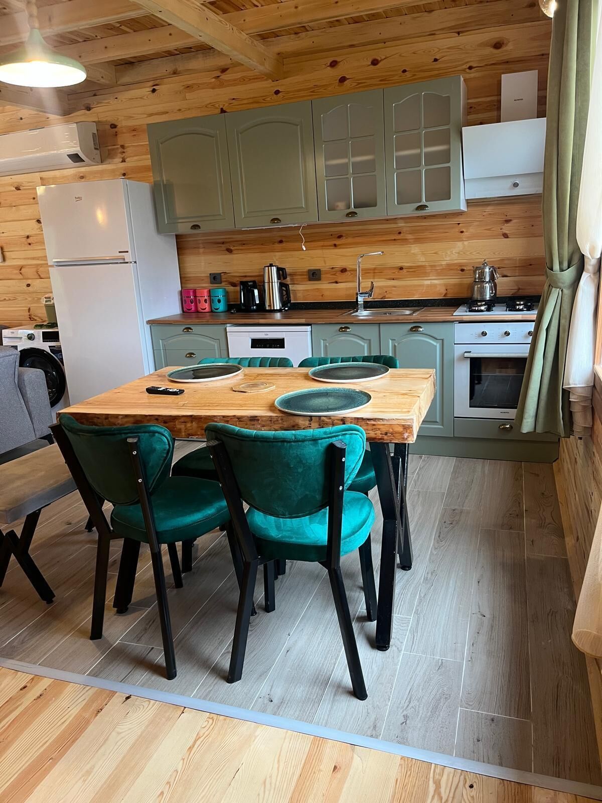 家庭木屋, 山谷景觀 | 私人廚房 | 鍋具/餐盤/廚房用品