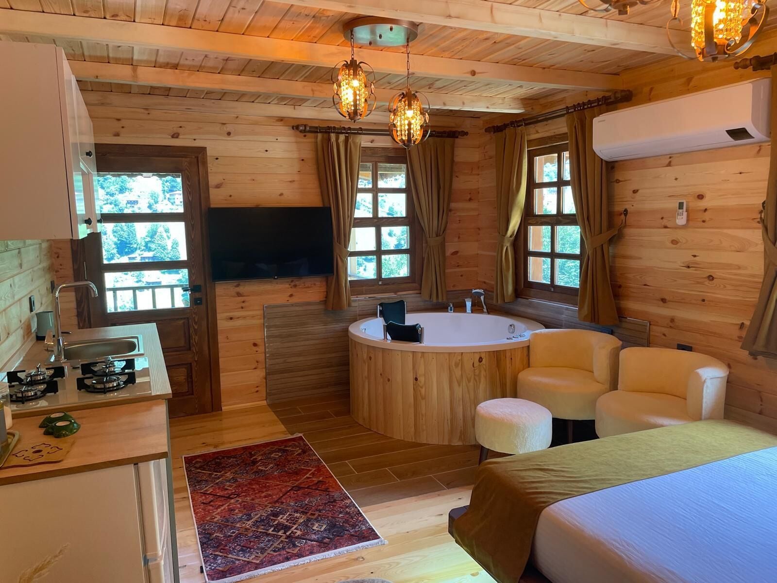 Chalet de lujo, vista al valle | Cortinas blackout y wifi gratis 