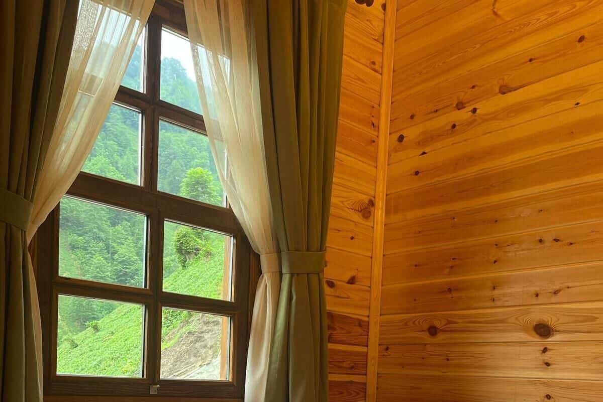 Family Chalet, Valley View | Blackout drapes, WiFi (free)