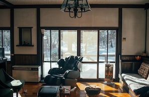 Living area - Hotel Davos Hakuba (Hakuba)
