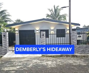 House, 3 Bedrooms | Property grounds - Cozy 3-bedroom Retreat in Davuilevu- Demberly's Hideaway (Nakasi)
