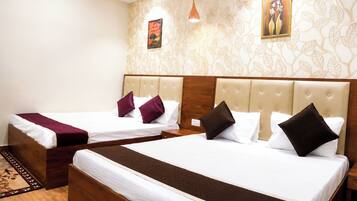Family Double Room, Air conditioning | View from room