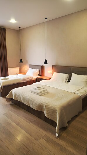 8 Schlafzimmer, WLAN