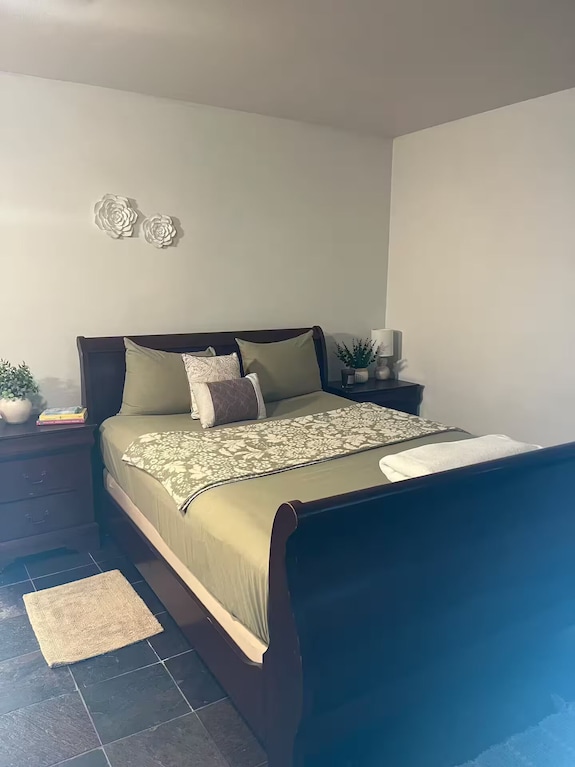 Gulf Breeze Proper 3 Miles Away From The Beach - Pensacola, FL
