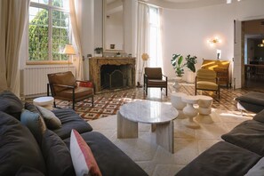 Living area - Vacation Rentals at Valflaunès Castle (Valflaunès)