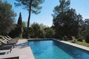 Pool - Vacation Rentals at Valflaunès Castle (Valflaunès)